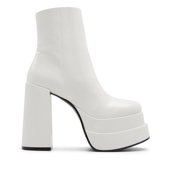 Call It Spring Women's Tenacious Ankle Boot icy white size 9 - Picture 2 of 9
